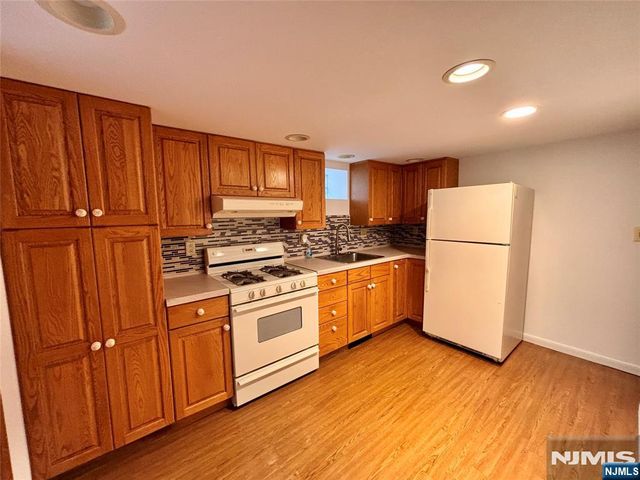 447 Manchester Avenue, Haledon, NJ 07508