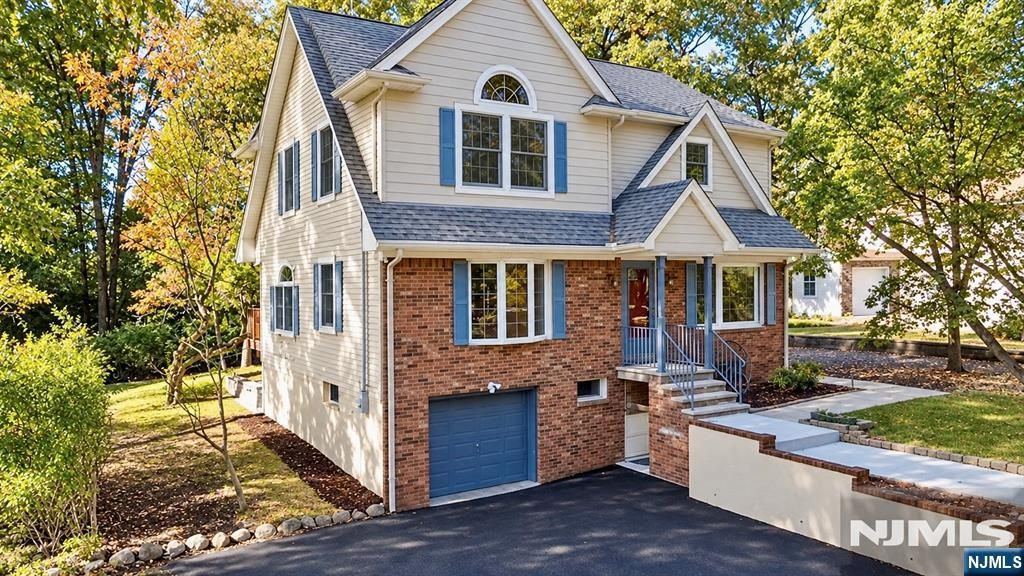 447 Manchester Avenue, Haledon, NJ 07508