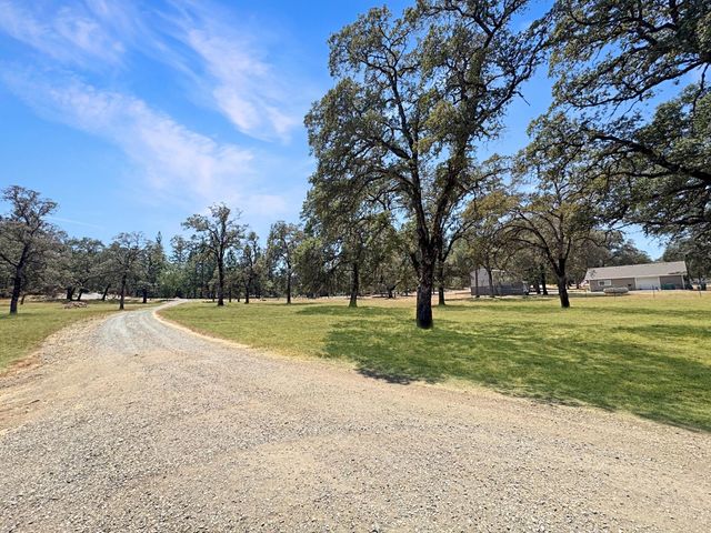 26525 Table Meadow Rd, Auburn, CA 95602