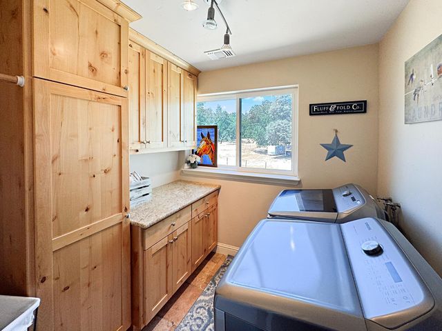 26525 Table Meadow Rd, Auburn, CA 95602