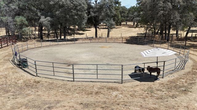 26525 Table Meadow Rd, Auburn, CA 95602