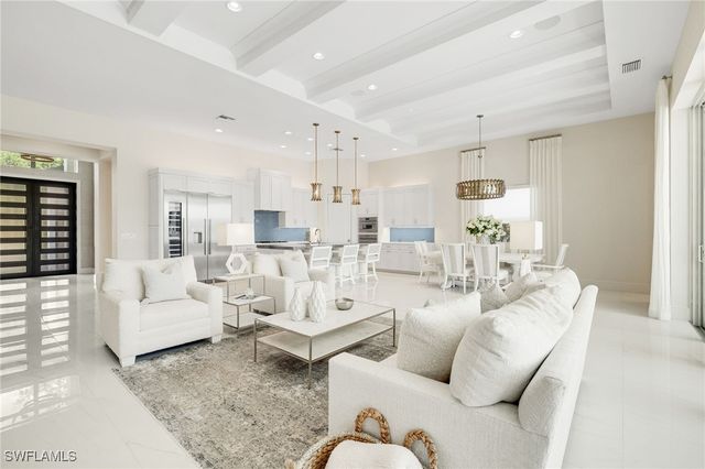 18492 Miromar Lakes BLVD W, Miromar Lakes, FL 33913