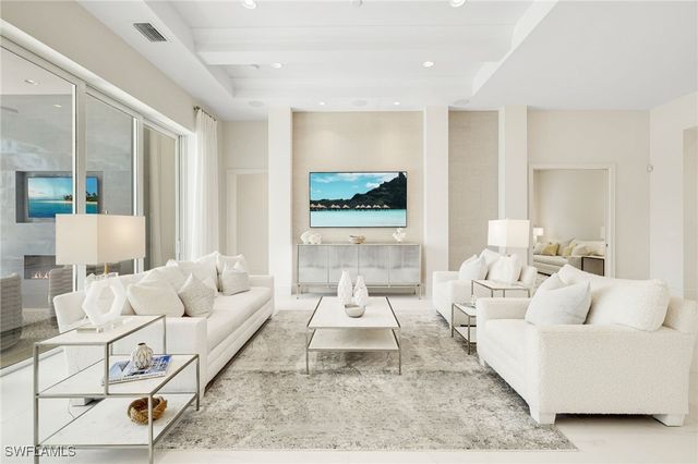 18492 Miromar Lakes BLVD W, Miromar Lakes, FL 33913