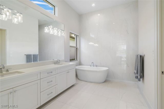 18492 Miromar Lakes BLVD W, Miromar Lakes, FL 33913