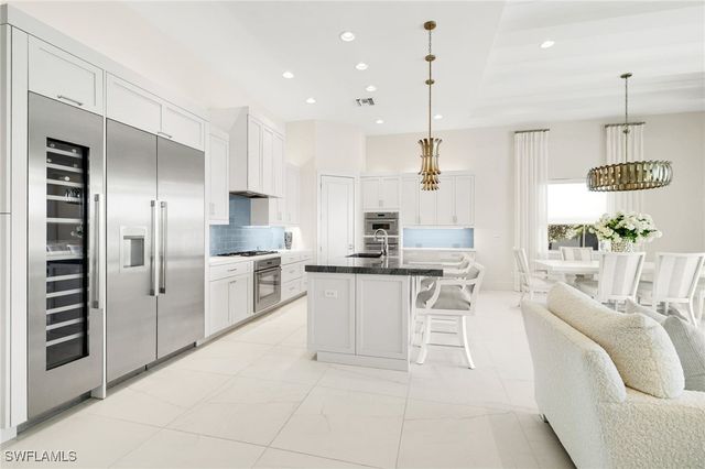 18492 Miromar Lakes BLVD W, Miromar Lakes, FL 33913