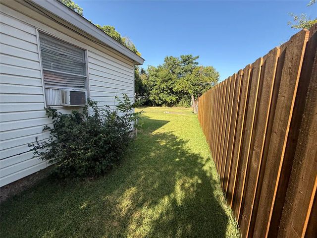 3008 Ballinger Drive, Garland, TX 75041