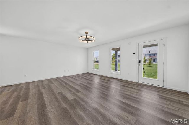 108 Tiber Way, St Charles, MO 63301