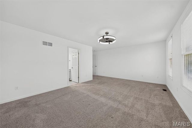 108 Tiber Way, St Charles, MO 63301