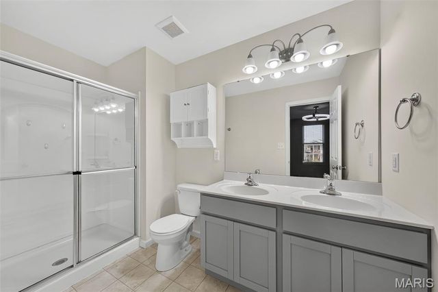 108 Tiber Way, St Charles, MO 63301