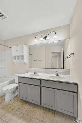 108 Tiber Way, St Charles, MO 63301