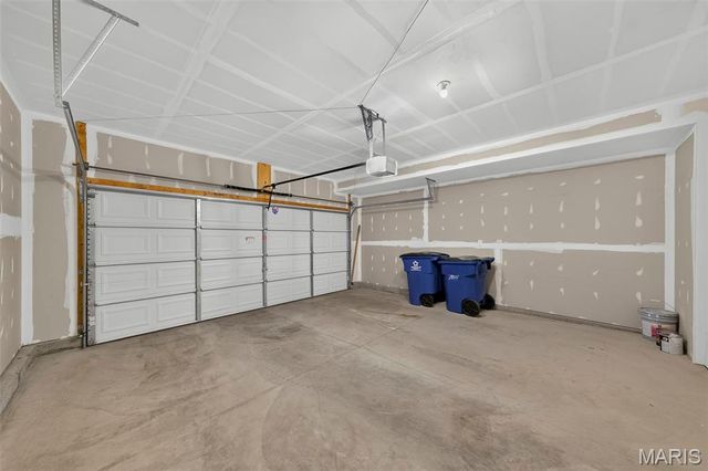 108 Tiber Way, St Charles, MO 63301
