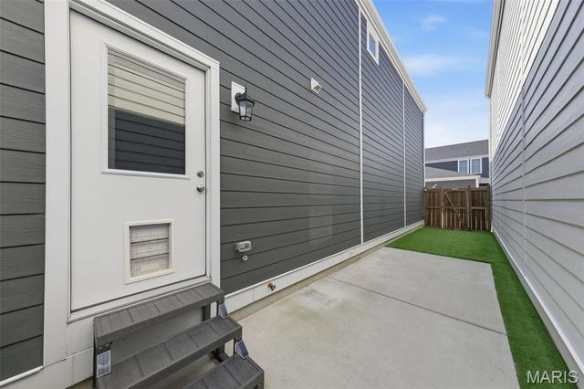 108 Tiber Way, St Charles, MO 63301