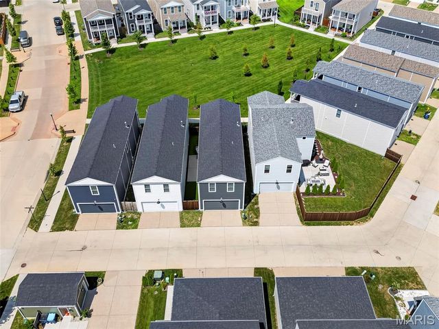 108 Tiber Way, St Charles, MO 63301