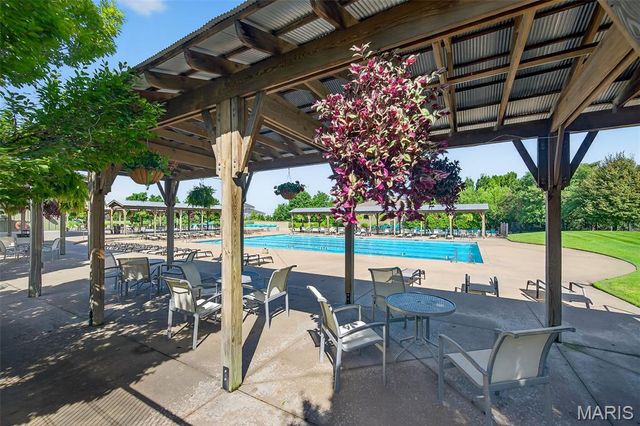 108 Tiber Way, St Charles, MO 63301