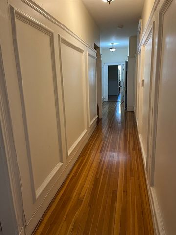 1033 Beacon Street 1, Brookline, MA 02446