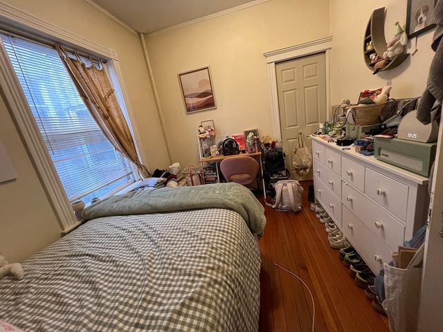 1033 Beacon Street 1, Brookline, MA 02446