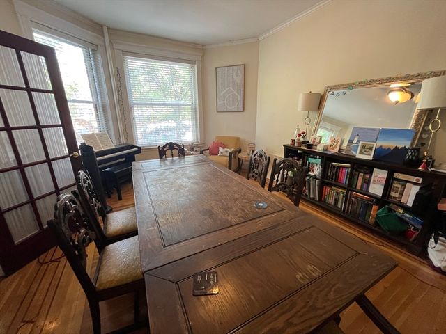 1033 Beacon Street 1, Brookline, MA 02446