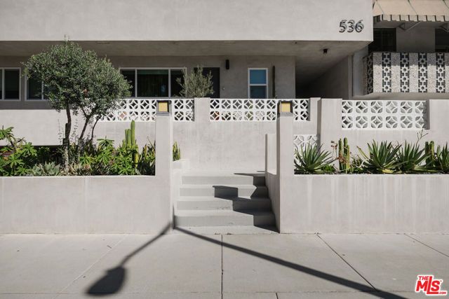 536 N Orlando Avenue 2, Los Angeles, CA 90048