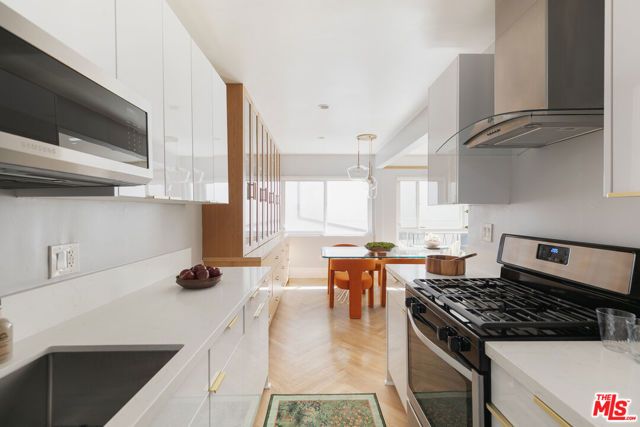 536 N Orlando Avenue 2, Los Angeles, CA 90048