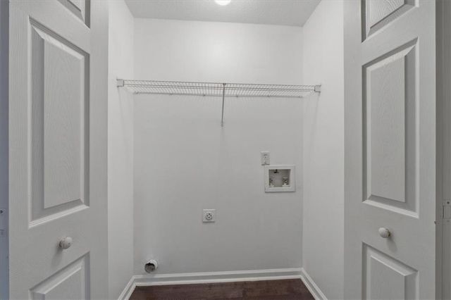 240 Cottonwood Creek Circle, Canton, GA 30114