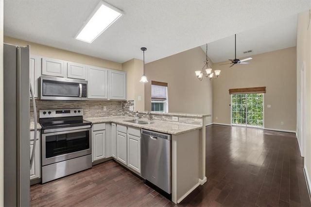240 Cottonwood Creek Circle, Canton, GA 30114