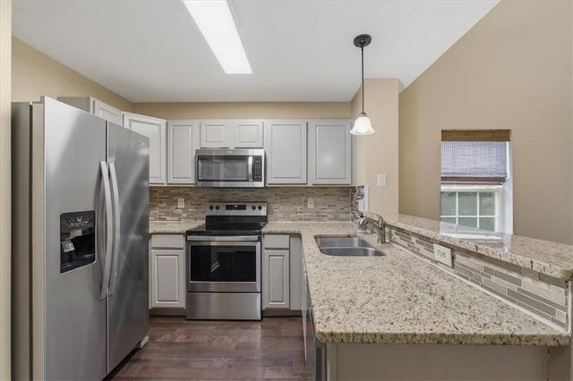240 Cottonwood Creek Circle, Canton, GA 30114