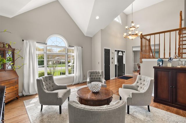 251 Oakwood Road, Oakdale, NY 11769