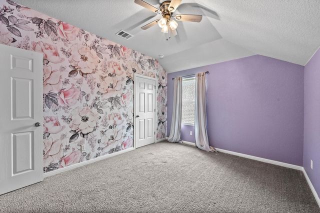 6709 Golden Bough LN, Pflugerville, TX 78660