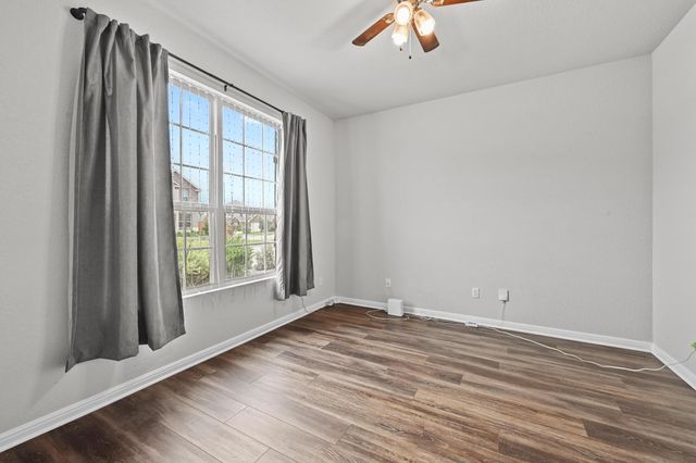 6709 Golden Bough LN, Pflugerville, TX 78660