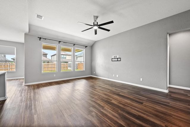 6709 Golden Bough LN, Pflugerville, TX 78660