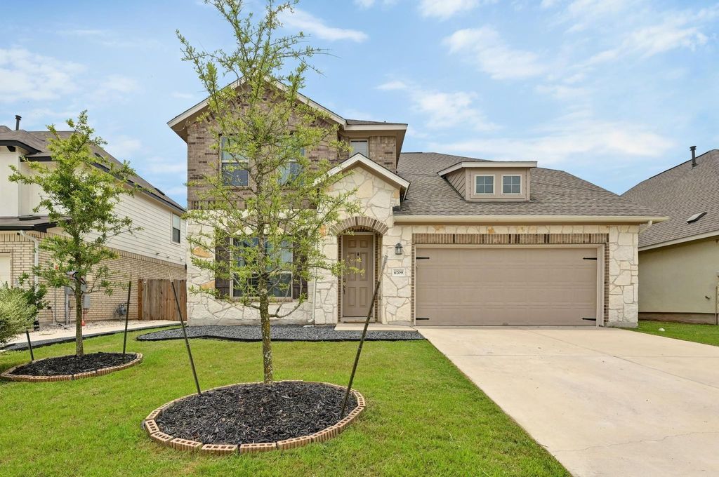 6709 Golden Bough LN, Pflugerville, TX 78660