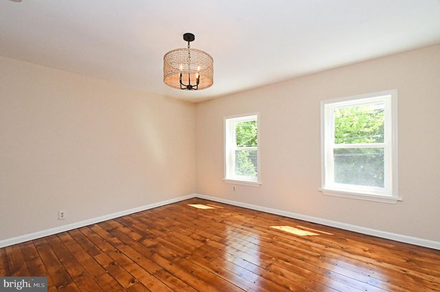 210 S CHESTNUT ST, Ambler, PA 19002