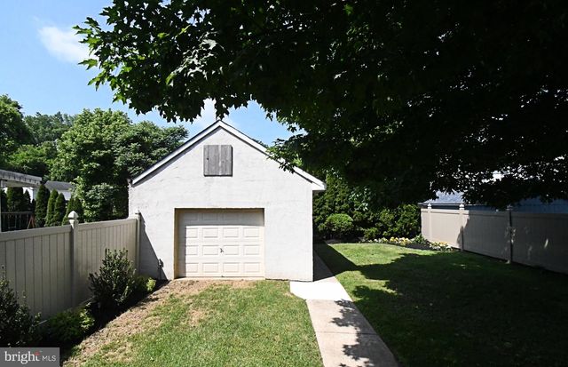 210 S CHESTNUT ST, Ambler, PA 19002