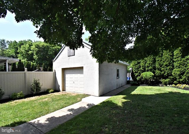 210 S CHESTNUT ST, Ambler, PA 19002