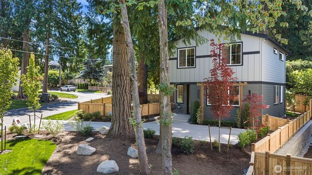 12831 NE 78th Place, Kirkland, WA 98033