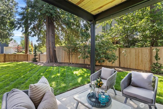 12831 NE 78th Place, Kirkland, WA 98033