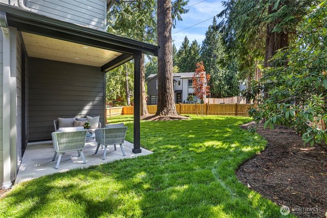 12831 NE 78th Place, Kirkland, WA 98033
