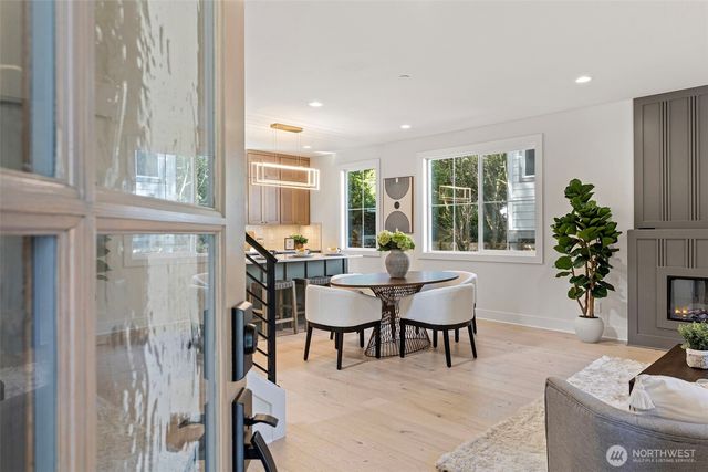 12831 NE 78th Place, Kirkland, WA 98033