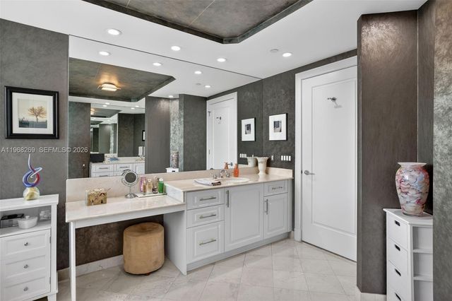 2845 NE 9th St 504, Fort Lauderdale, FL 33304