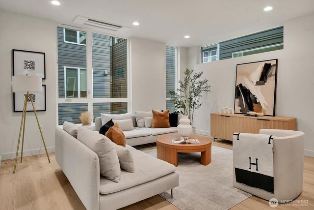 6512 23rd Avenue NE, Seattle, WA 98115