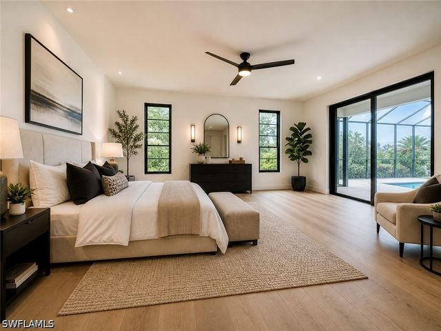 2353 Abbey CT, Naples, FL 34112