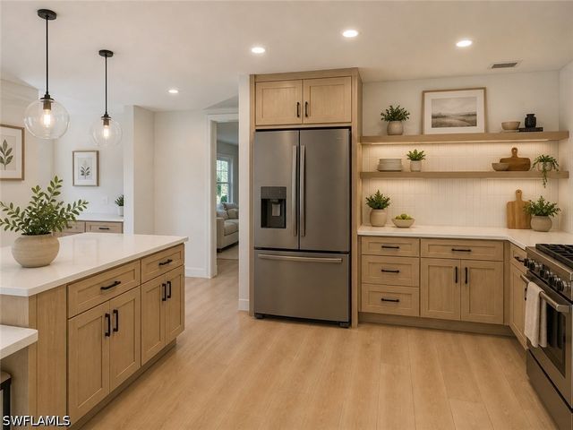 2353 Abbey CT, Naples, FL 34112