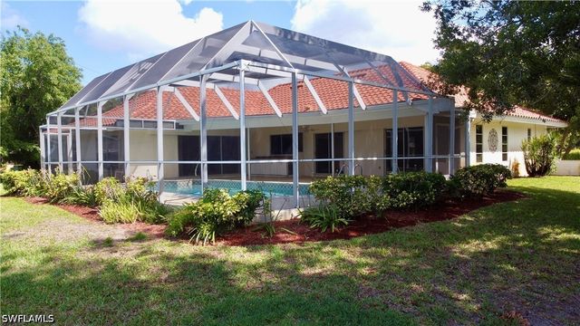 2353 Abbey CT, Naples, FL 34112