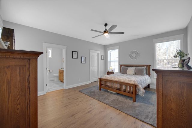 212 N 600 W, Valparaiso, IN 46385