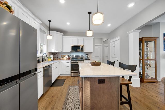 212 N 600 W, Valparaiso, IN 46385