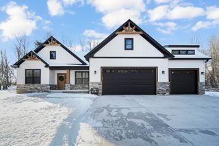 212 N 600 W, Valparaiso, IN 46385