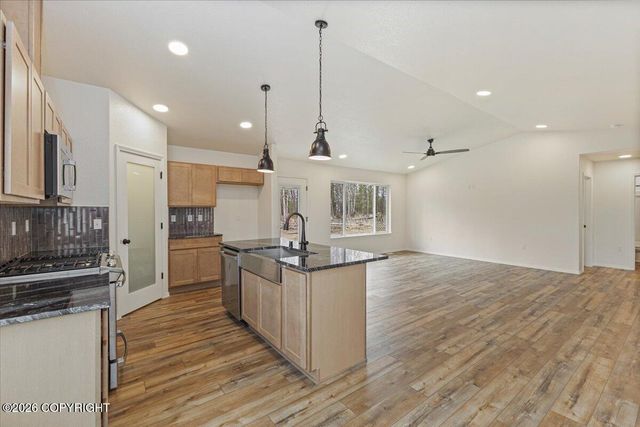 L2 B7 E Star Garnet Circle, Wasilla, AK 99654