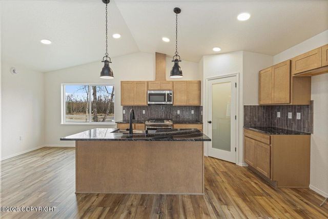 L2 B7 E Star Garnet Circle, Wasilla, AK 99654