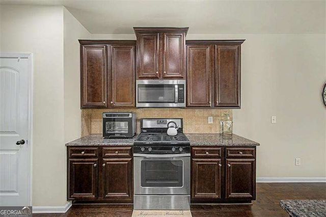 464 Silver Oak Drive, Dallas, GA 30132