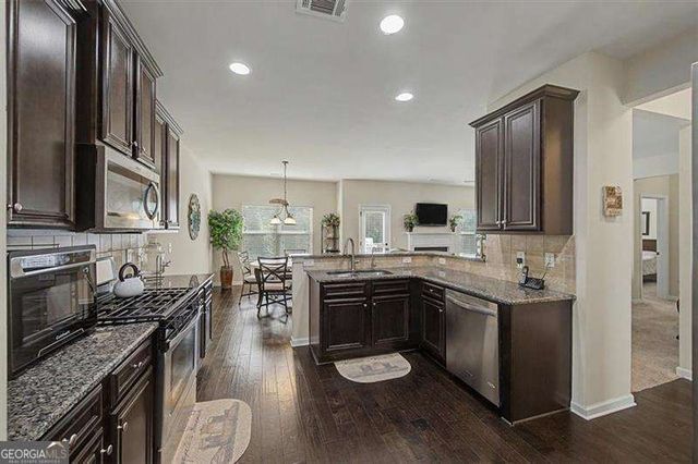 464 Silver Oak Drive, Dallas, GA 30132